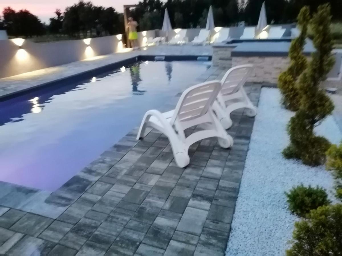 Apartment Camelia Porec Exterior photo