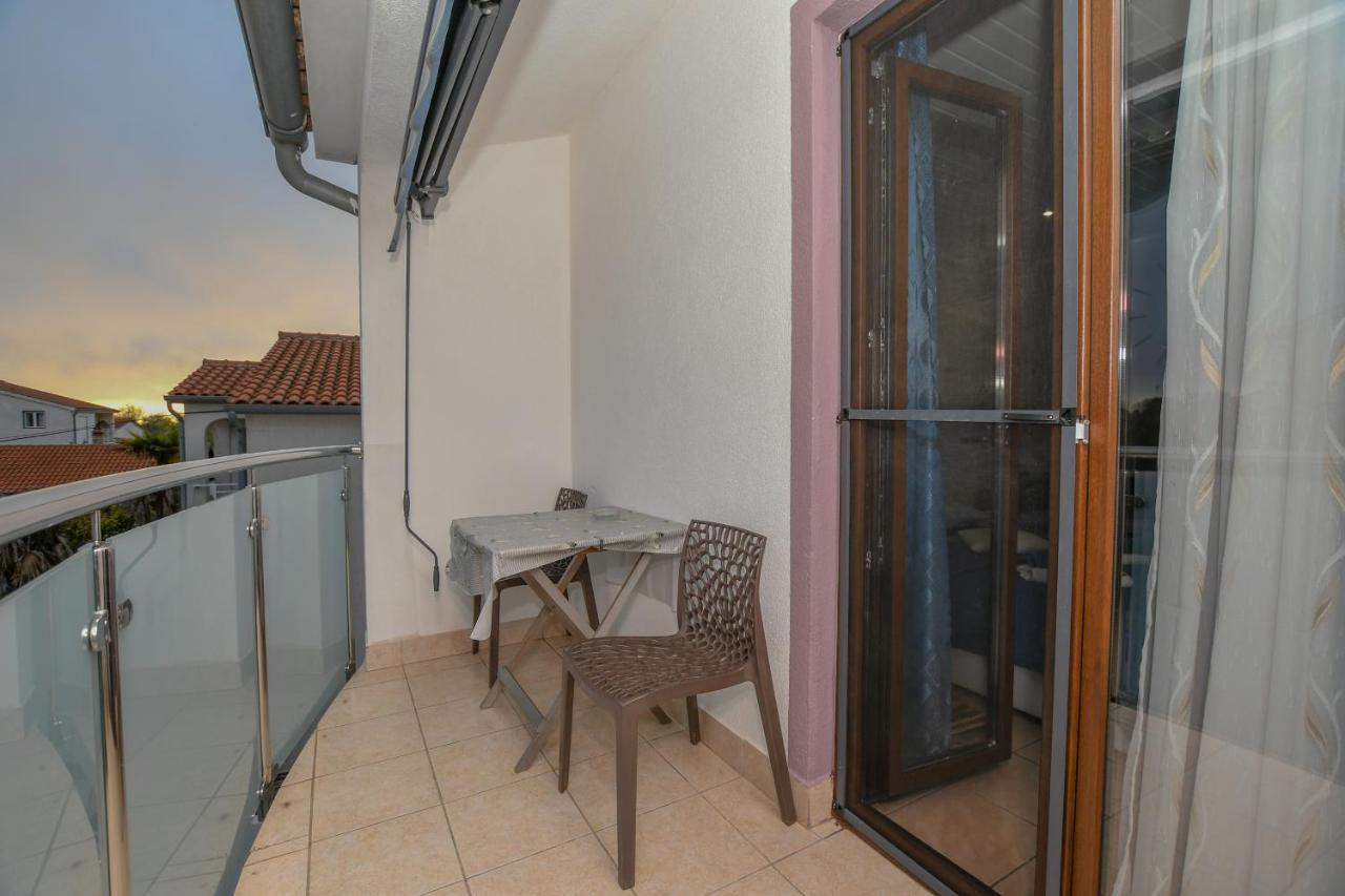 Apartment Camelia Porec Exterior photo